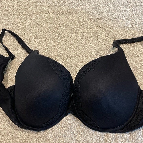 Victoria’s Secret Body Bra Black 38DD Underwire - Picture 1 of 4